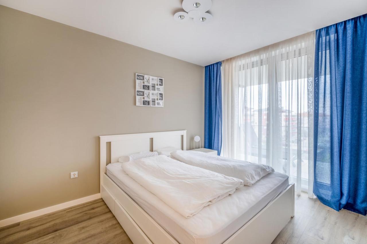 Myflat Coral 61 Luxury Apartment Siofok Bagian luar foto